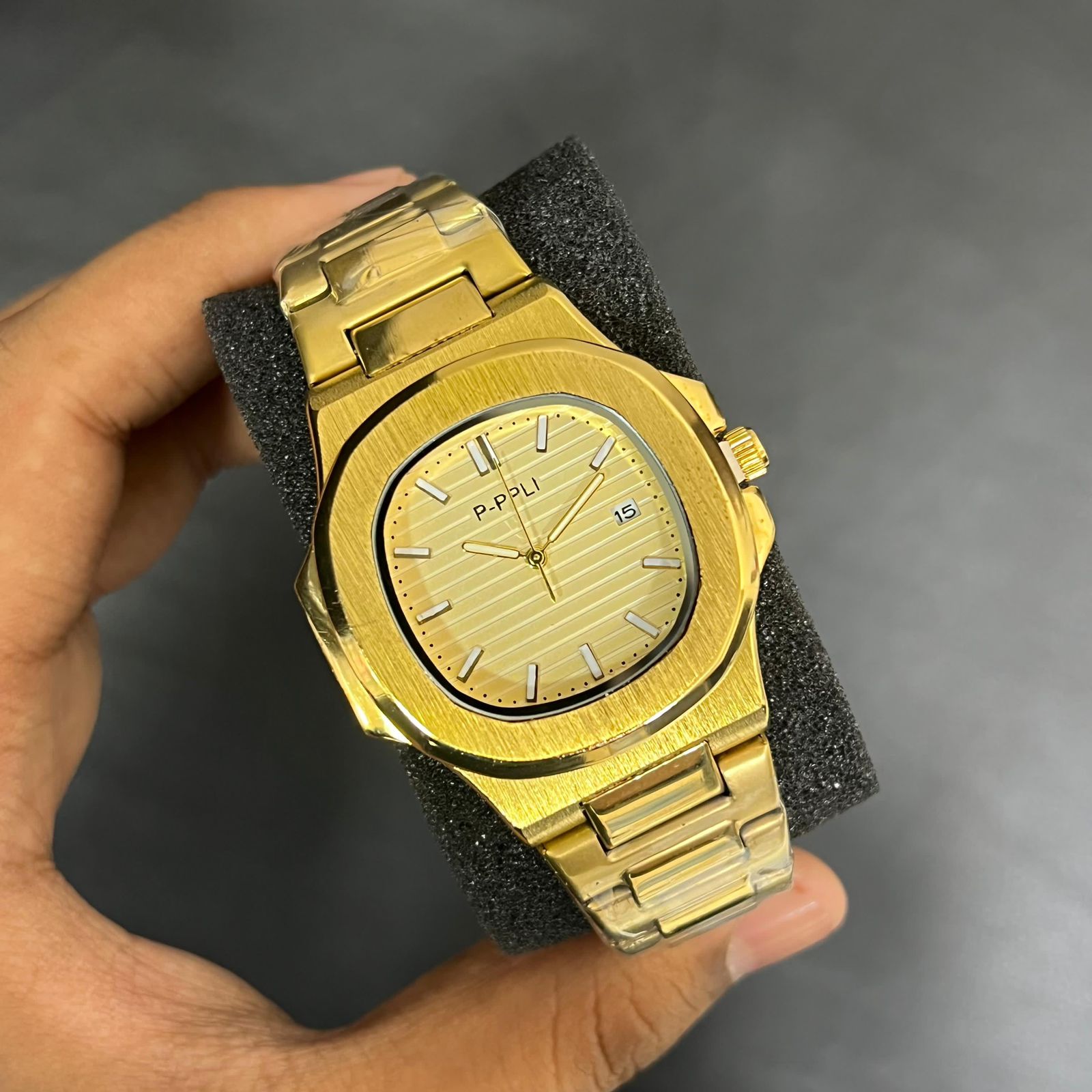 Patek Phillipe Premimum Watch - GLITCH